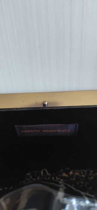 Pouchete Adolfo Dominguez em bronze e veludo