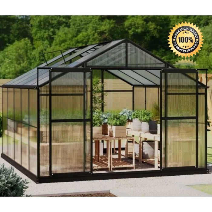 SZKLARNIA aluminiowa z fundamentem 254 x 317 cm.