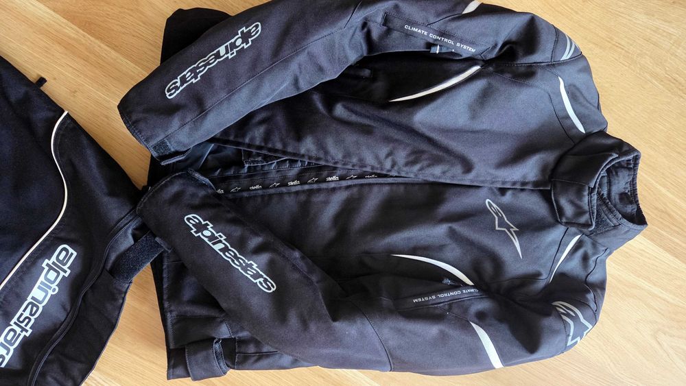 Sprzedam kombinezon motocyklowy damski