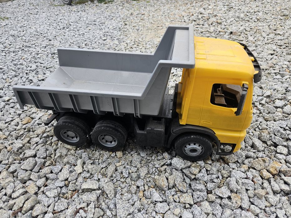 Samochodzik wywrotka