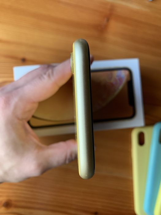 iPhone XR Gold 128Gb