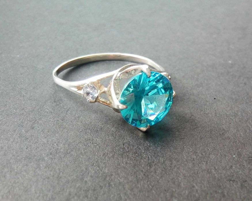 Серебряные кольца 20-го размера, шт.-200 грн