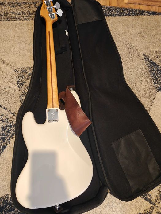 Gitara basowa Fender Player Jazz Bass