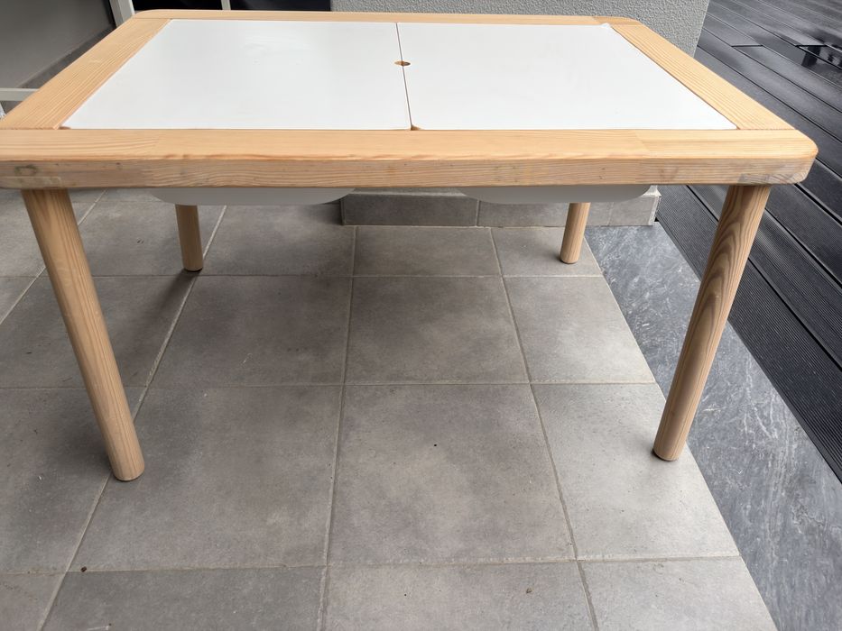 Mesa infantil- Flisat
