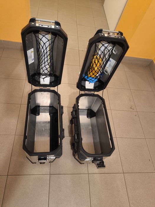Kufry boczne GIVI Trekker Outback