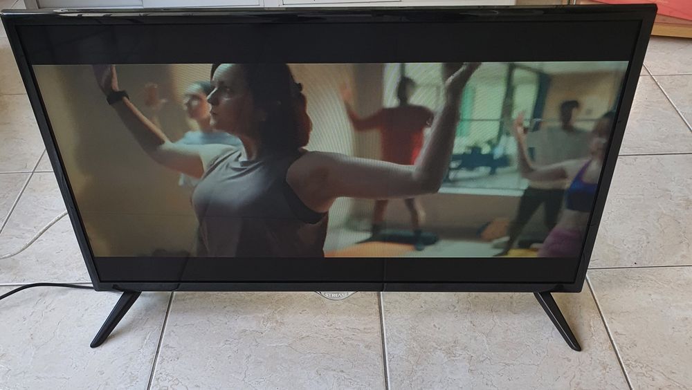 Lcd tv led como novo com comando original  32"