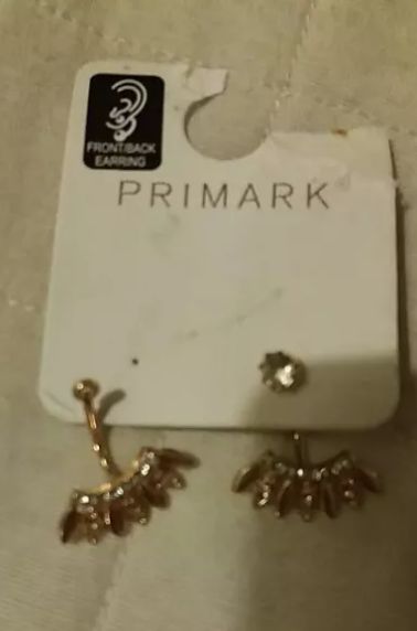 Brincos, colares e pulseira