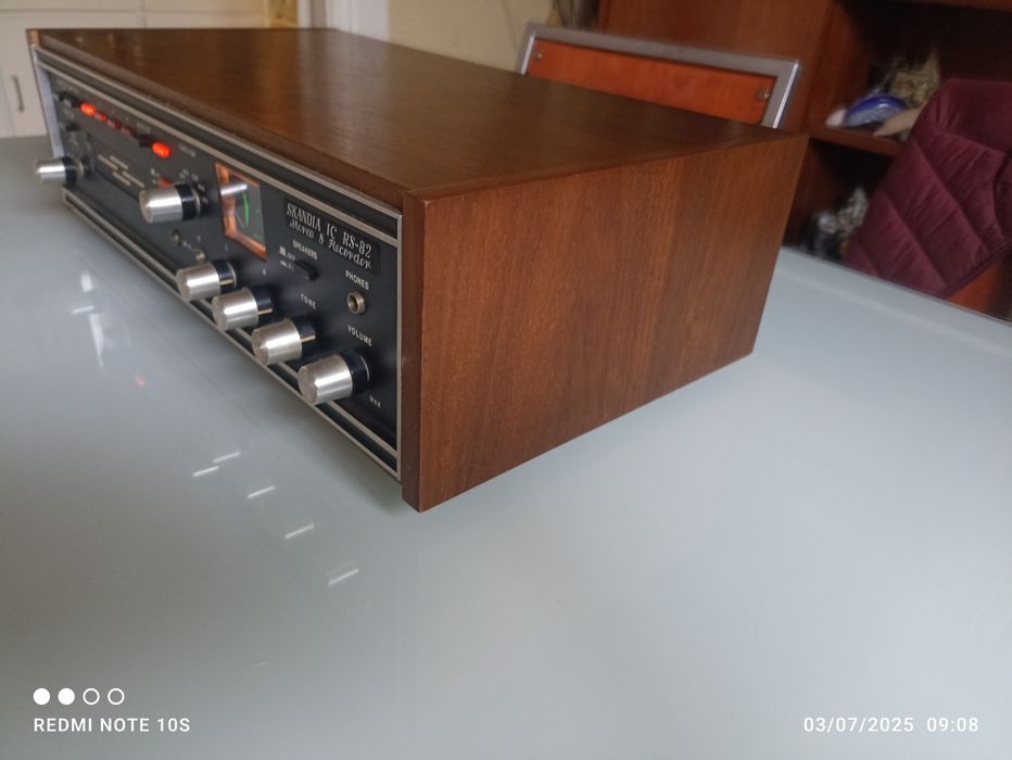 Amplificador SKANDIA  IC RS-82