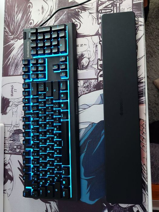 Продам ігрову клавіатуру з RGB   підсвіткою.