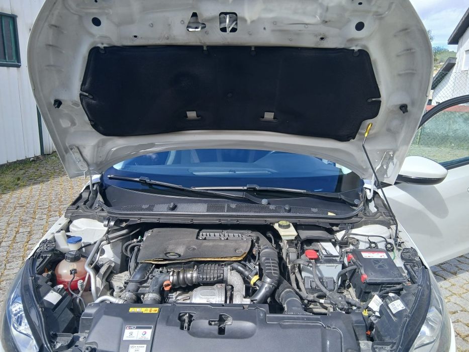 Peugeot 308 poucos km