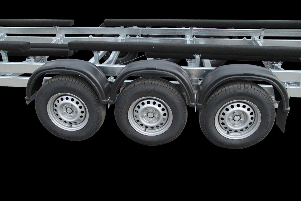 Nowa przyczepa podłodziowa PP-3500/3 osie DMC 3,5t Ładowność 5400 kg