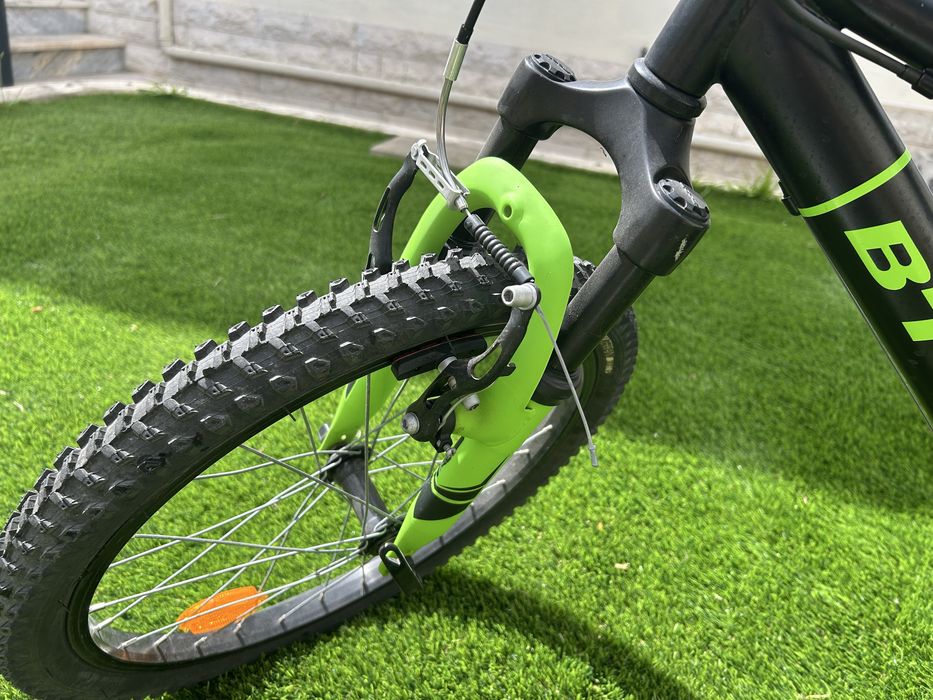 Bicicleta Btwin Racingboy 500 (COMO NOVA)