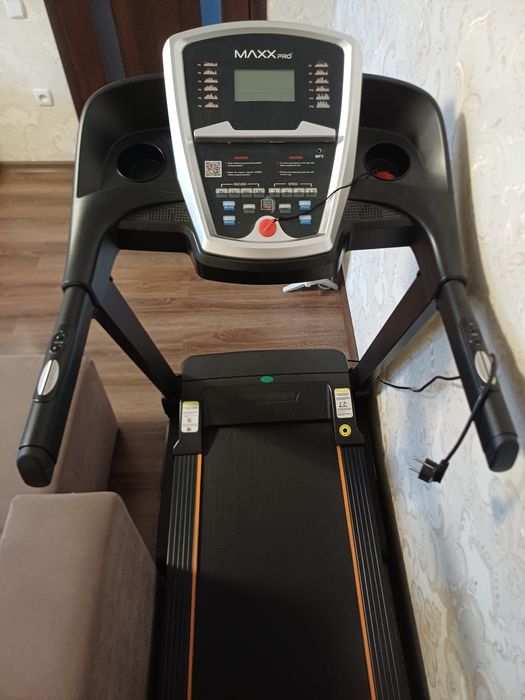 Бігова доріжка Maxx pro F30