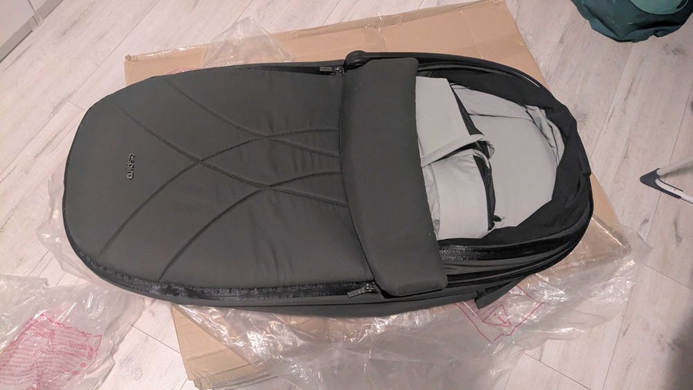 Espiro Yoga w kolorze zielonym, 2 w 1 z gratisowym fotelikiem Kiddy