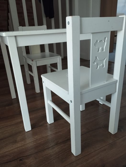 Stolik i dwa krzesełka IKEA