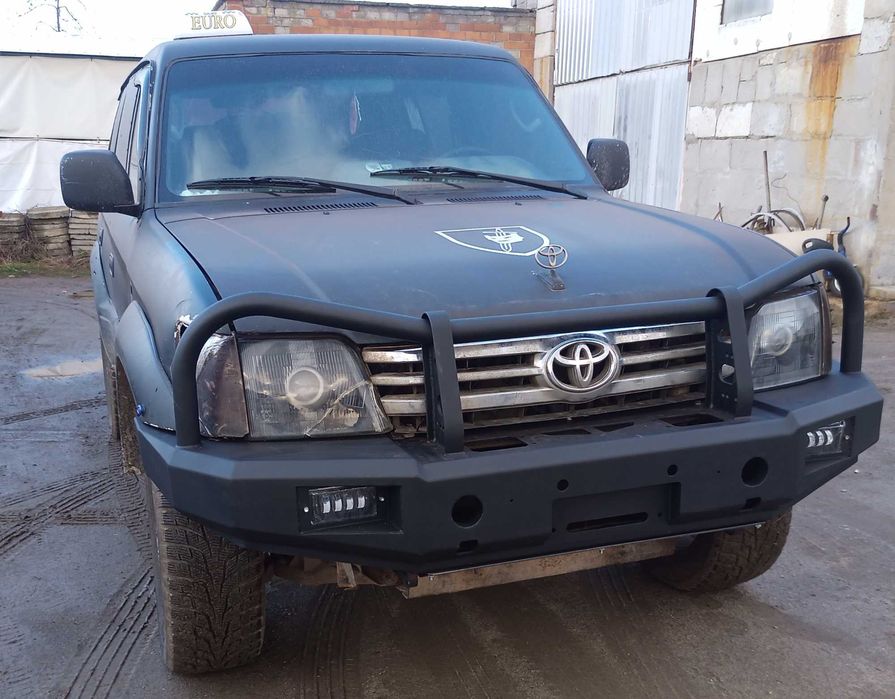 Бампер передній силовий під лебідку на Toyota Land Cruicer 90/95 Prado