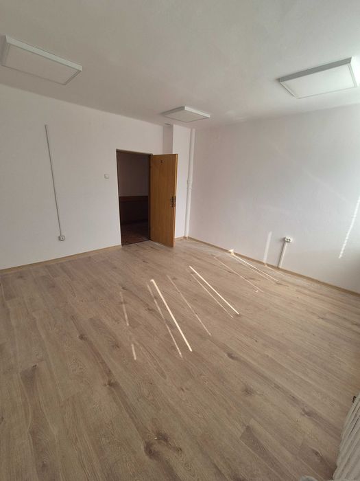 Wynajmę lokal użytkowy, biuro blisko centrum.