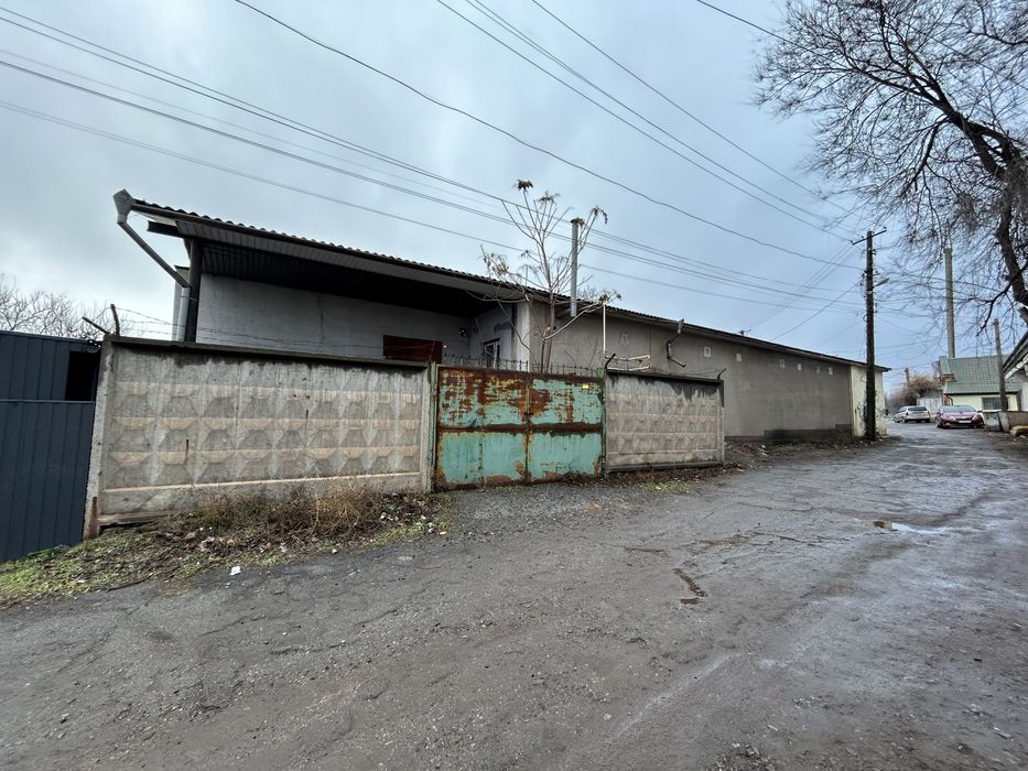 Отдельно стоящее здание! Универсальное! Ц.-Г. район., ул.Саянская!