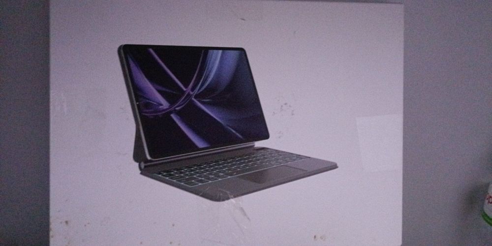 чохол-клавіатура Logitech Combo Touch для iPad Air 11 дюймів