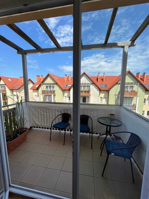 Apartament  5 pokoi, do 12 osób, 140m2,  6 km do dworca PKP we Wrocławiu