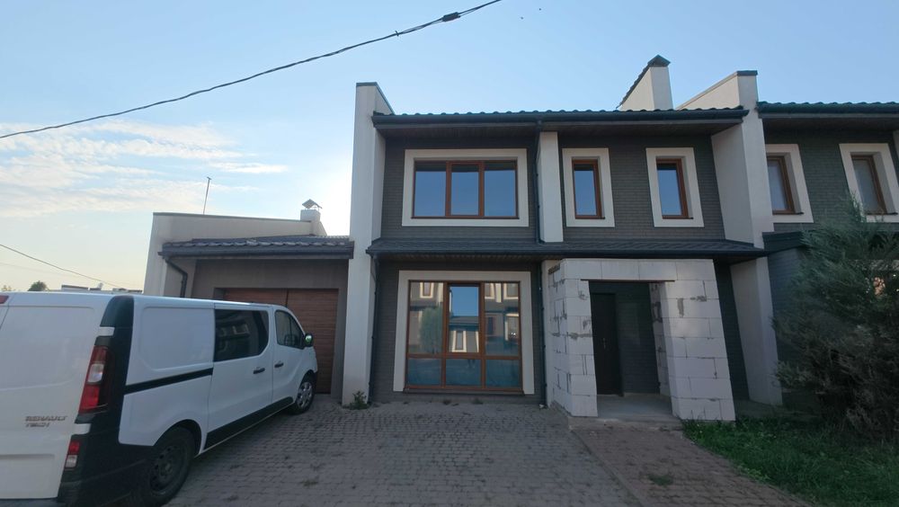 Продаж 2 поверхового таунхауса 195 район Дендропарк