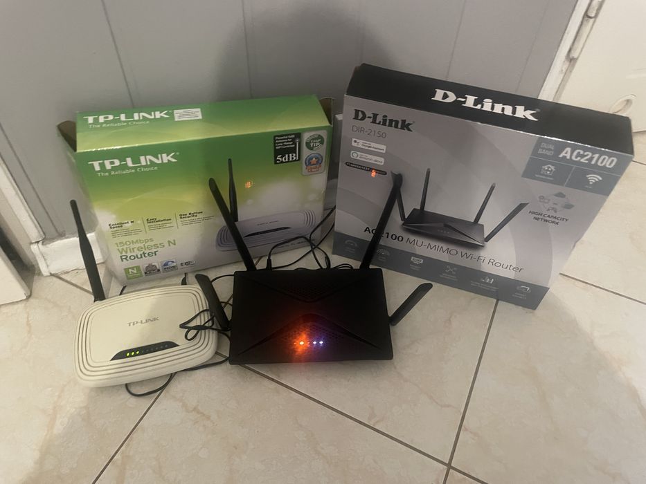 Router d-link  , tp- link