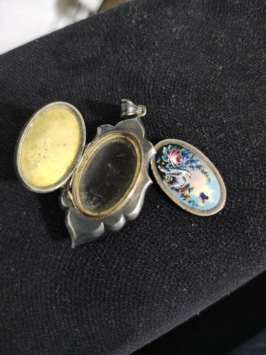 Stary Srebrny sekretnik wisiorek