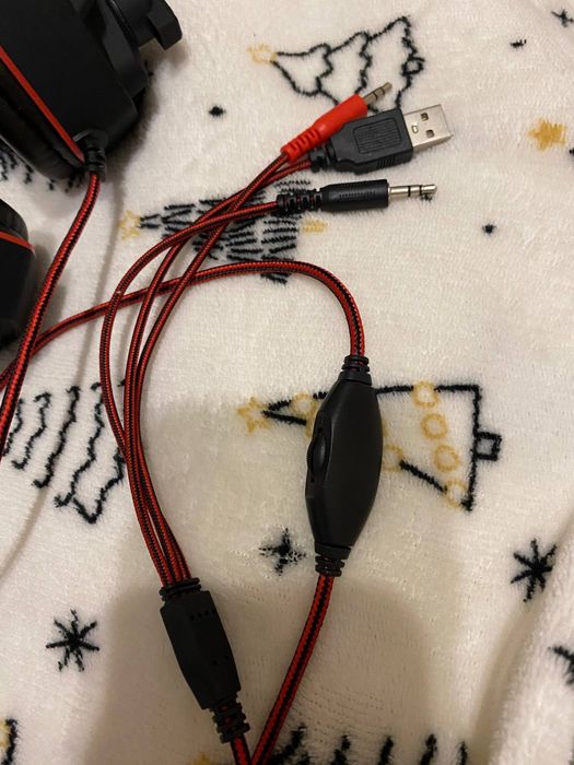 Ігрові навушники Yelandar G1 E-Sports з мікрофоном