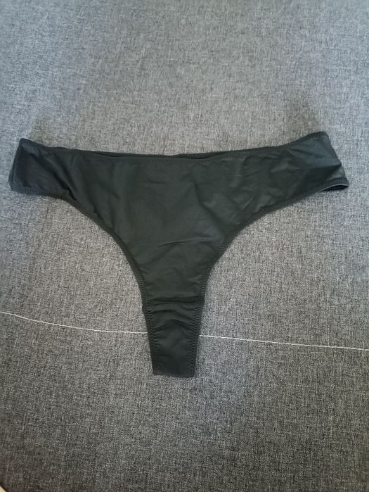 Nowe stringi czarne Ellen Amber L