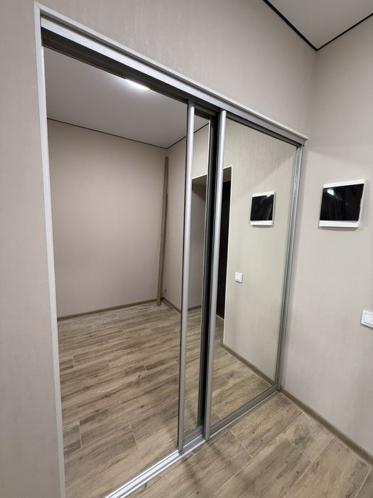 Продаж новоі квартири 40 м2 з ремонтом, кухнею,гардеробною, Софіівська Борщагівка