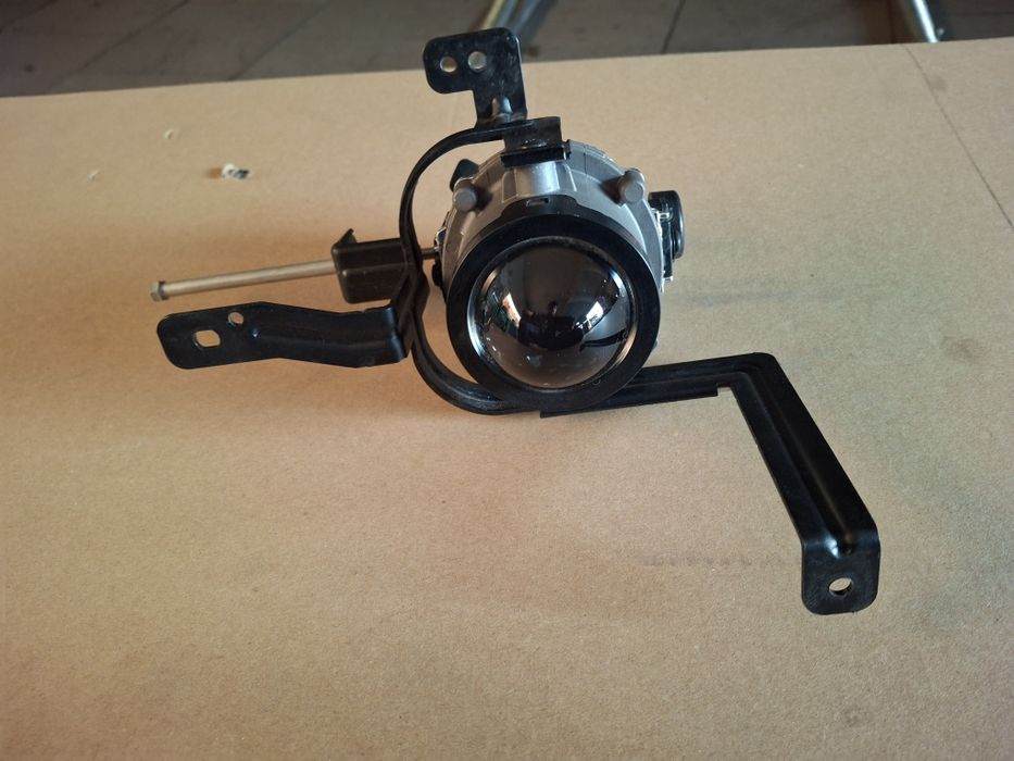 Hyundai i20 3 halogen prawy