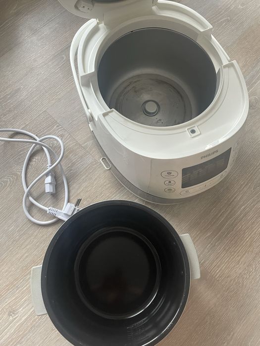 Мультиварка Б/У Philips HD4731/03