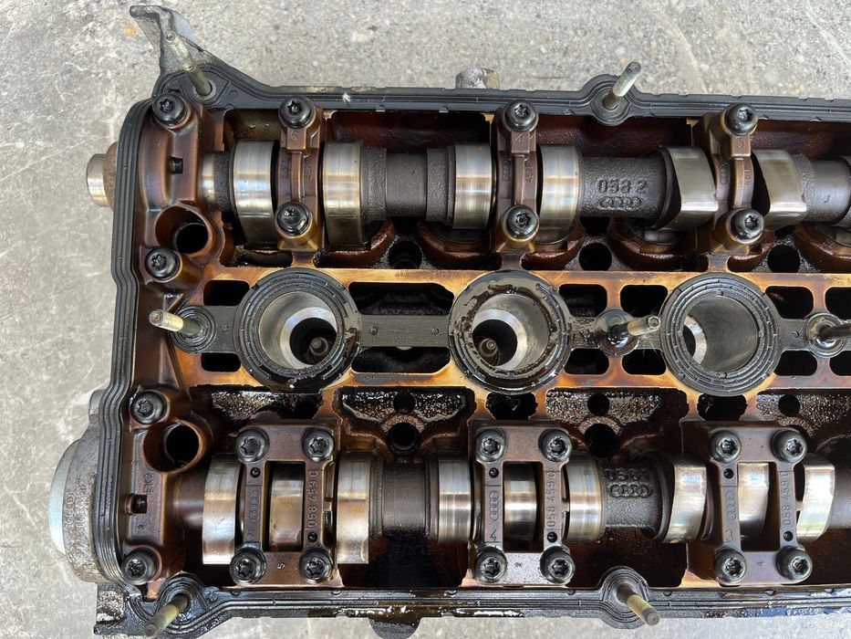 ГБЦ головка блока Audi A4 B5 A6 C5 VW Passat B5 Skoda Octavia 1.8