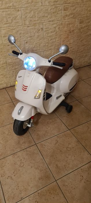 Skuter elektryczny Vespa