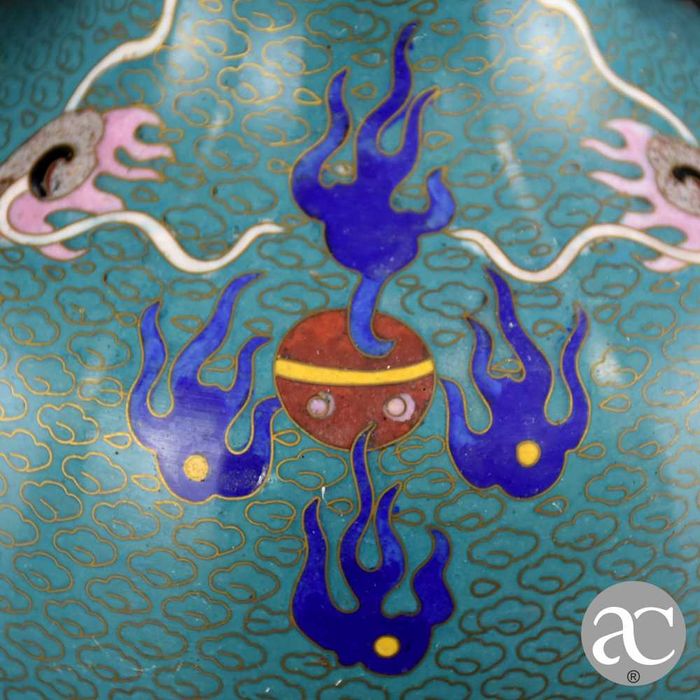 Par de Jarras em Cloisonné, decoradas com dragões