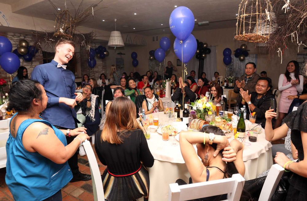 Iluzjonista Magik Hubert Burzyński magia - urodziny, wesele, festyny