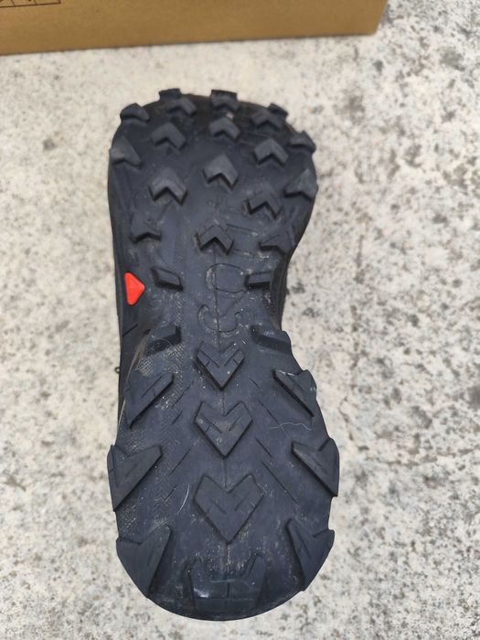 Sapatilhas Salomon pretas, modelo Supercross 4GTX, em GORE-TEX