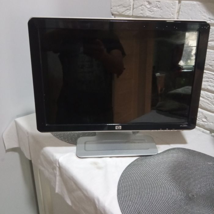 Monitor HP w 2007v
