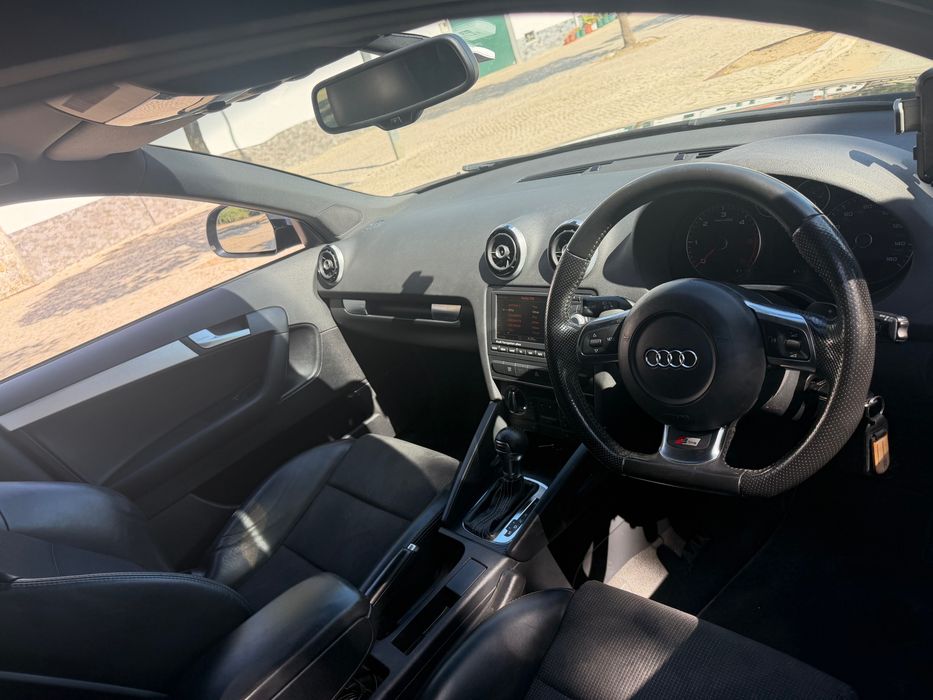 Audi a3 matrícula inglesa
