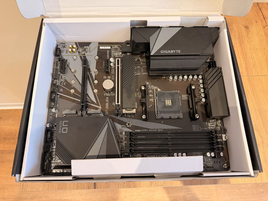 Материнська плата Gygabyte X570S UD Socket AM4