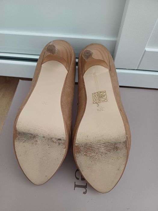 Kremowe/ beżowe szpilki Jennyfery r. 39