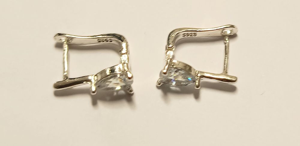 Lindos brincos minimalistas