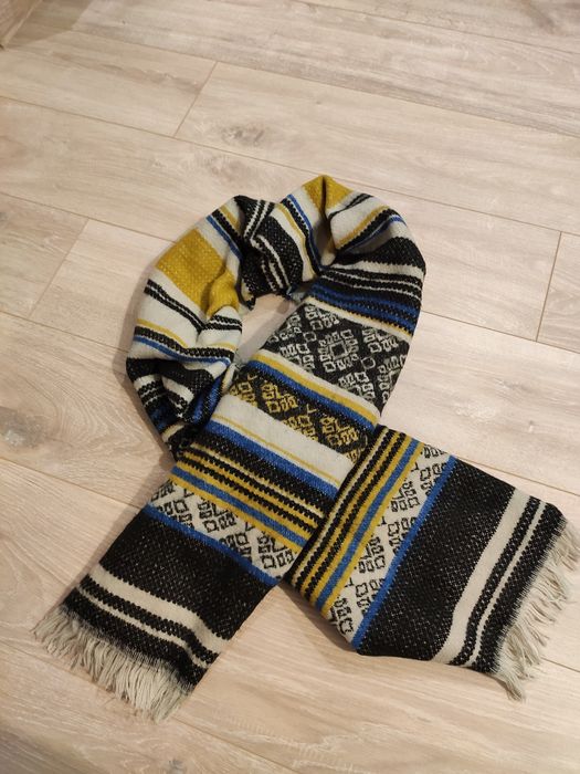 Szal zimowy Reserved