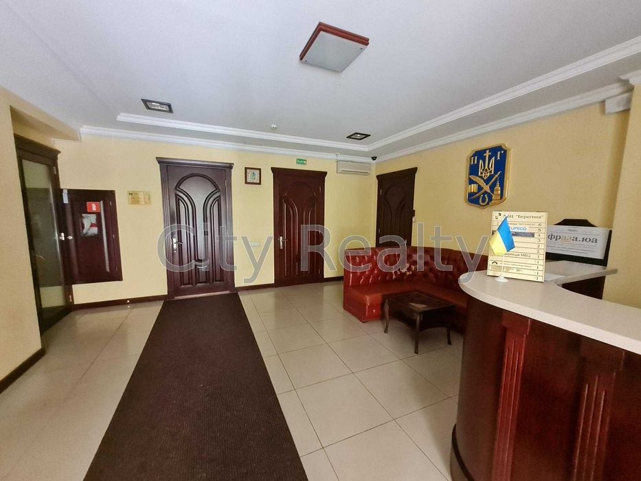 Офіс 327 м.кв. Вул. Ігорівська 12Б Поділ метро Поштова Площа Без%