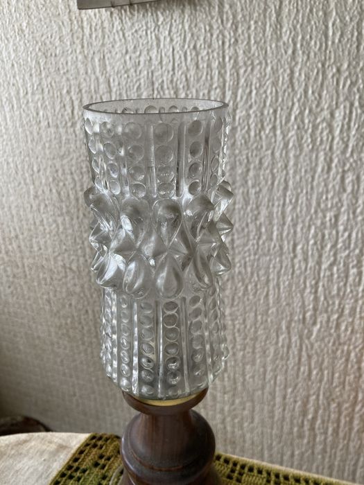 Candeiros antigos base de madeira