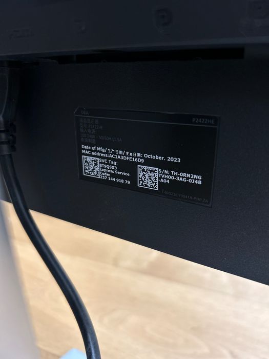 Monitor Dell 24 z hubem USB-C — P2422HE
