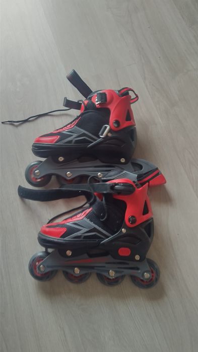 Patins 2 pares de 4 rodas em linha
