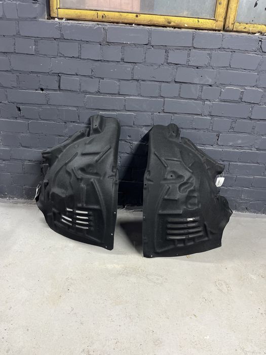 Підкрилок підкрилки Audi Q8 4M8 лівий правий Ауді Ку8 4М