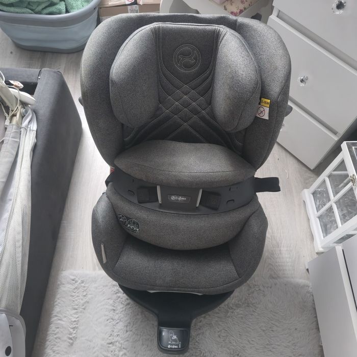 Cybex Anoris T  i-Size  fotelik samochodowy 

i-Size fotelik samochodo