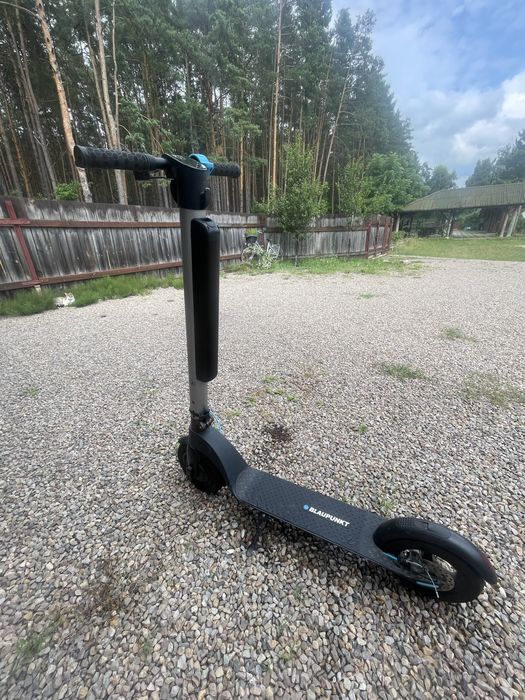 Hulajnoga elektryczna BLAUPUNKT ESC808 czarna